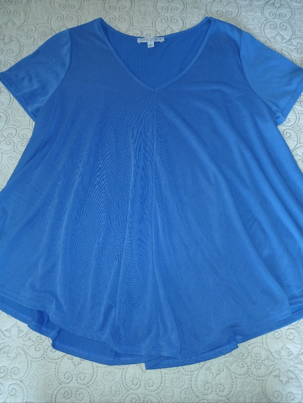 Blue V-Neck Flowing Tee Size L